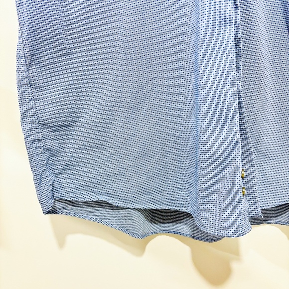 CALVIN KLEIN Patterned blue shirt - Picture 6 of 8